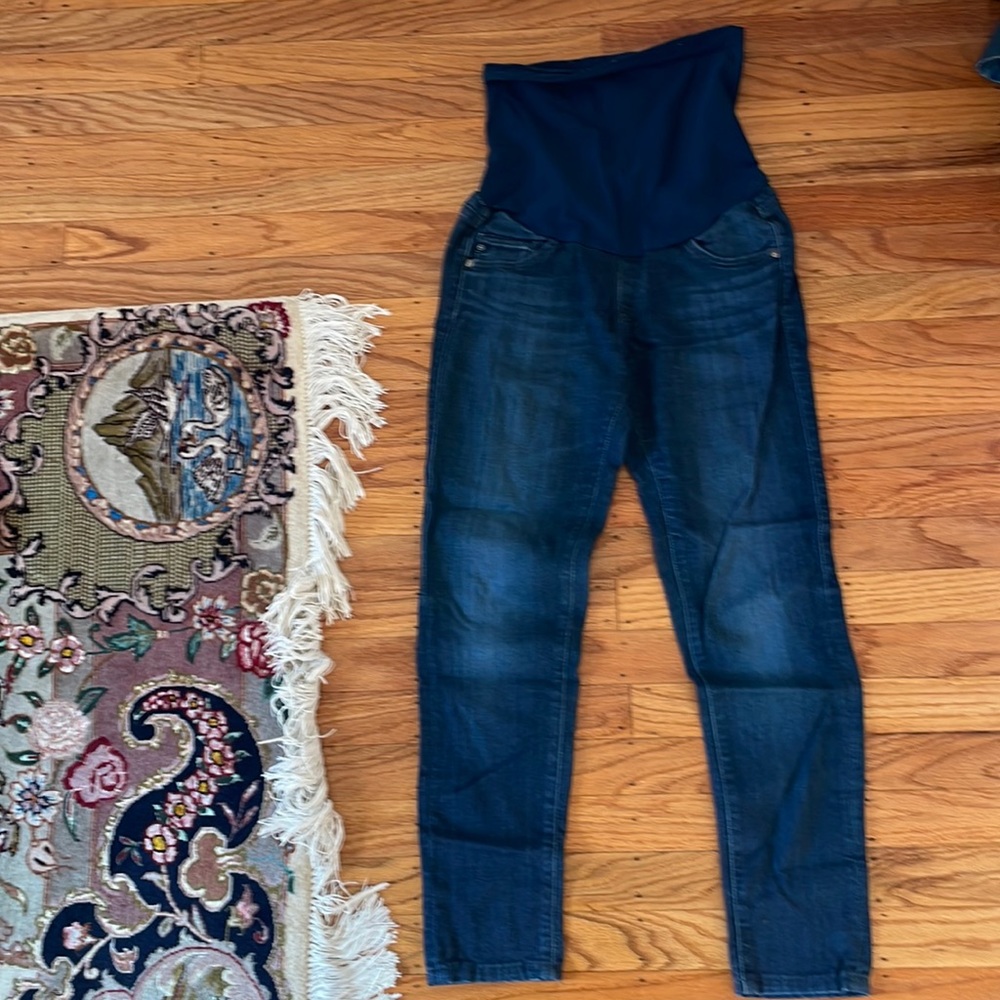 AG Maternity skinny jeans